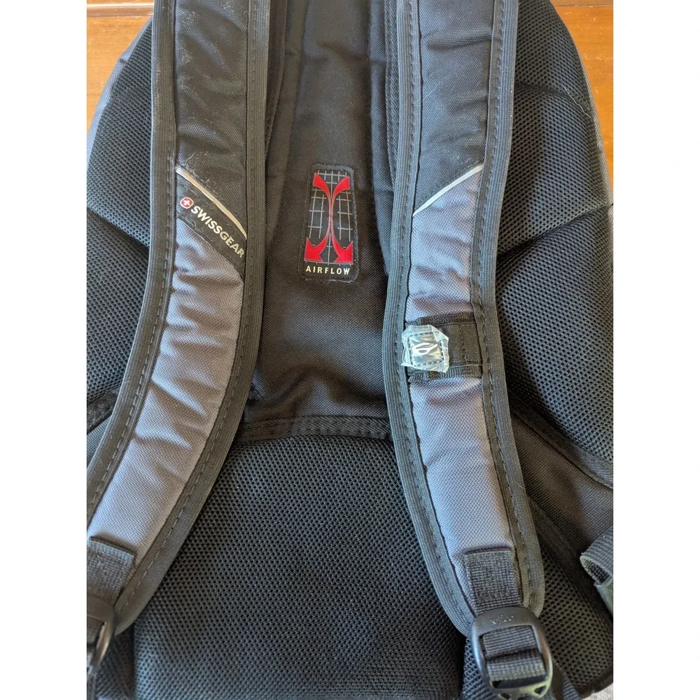 Wenger SWISSGEAR Synergy Laptop Backpack‎ Black Gray Work School Travel Bag